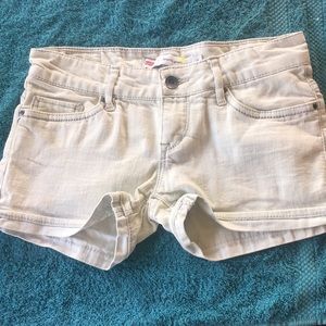 Levi’s cream jean shorts
